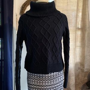 XXI navy crop turtleneck sweater size S